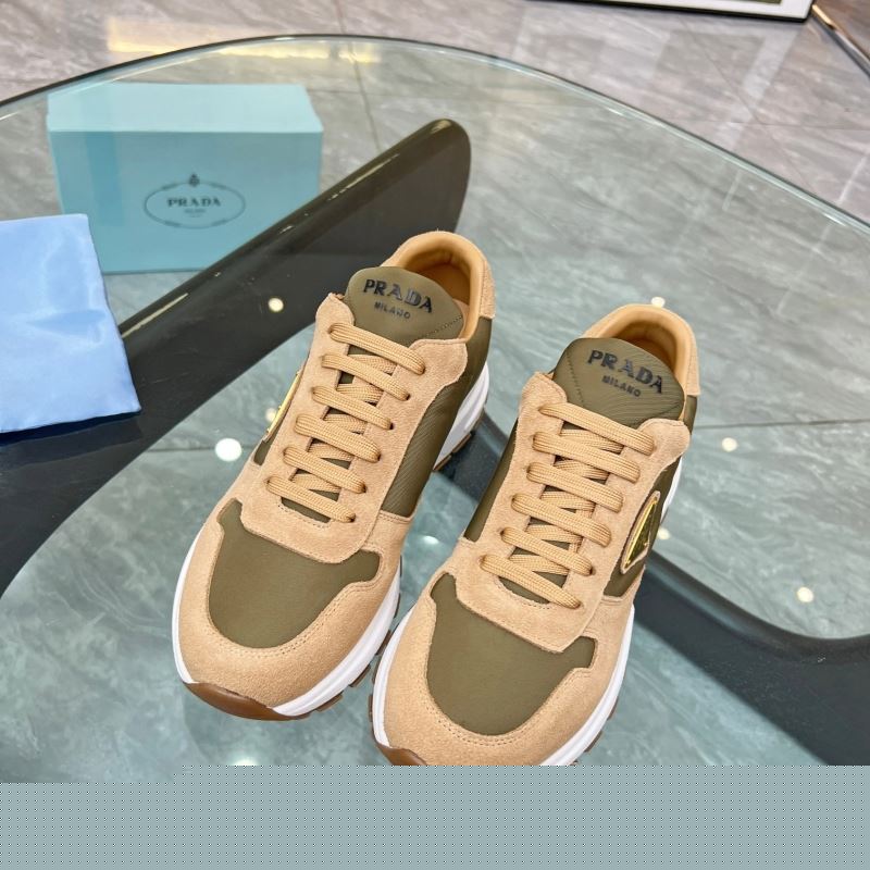 Pra*a casual shoes